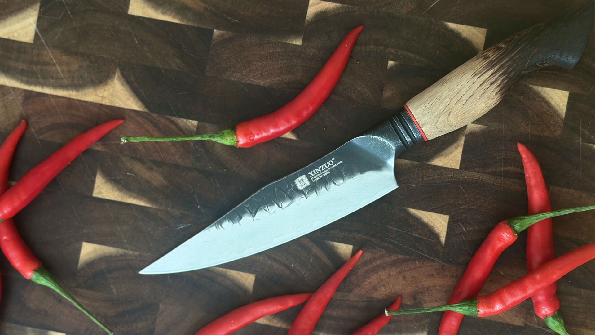 Dlaczego ostry nóż ma znaczenie podczas krojenia chili?