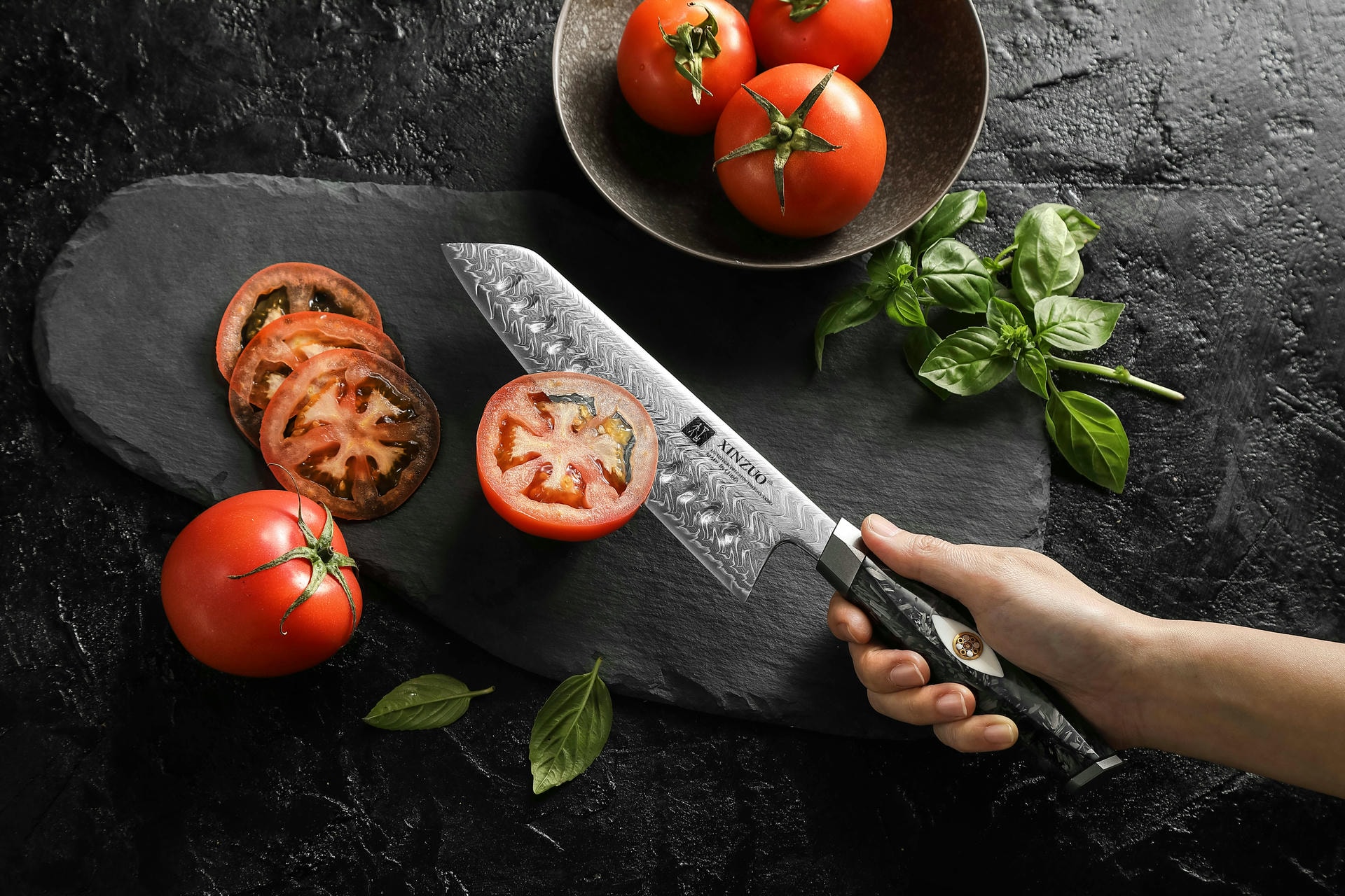 Nóż Santoku XinZuo Li X04 prezentacja krojenia nożem