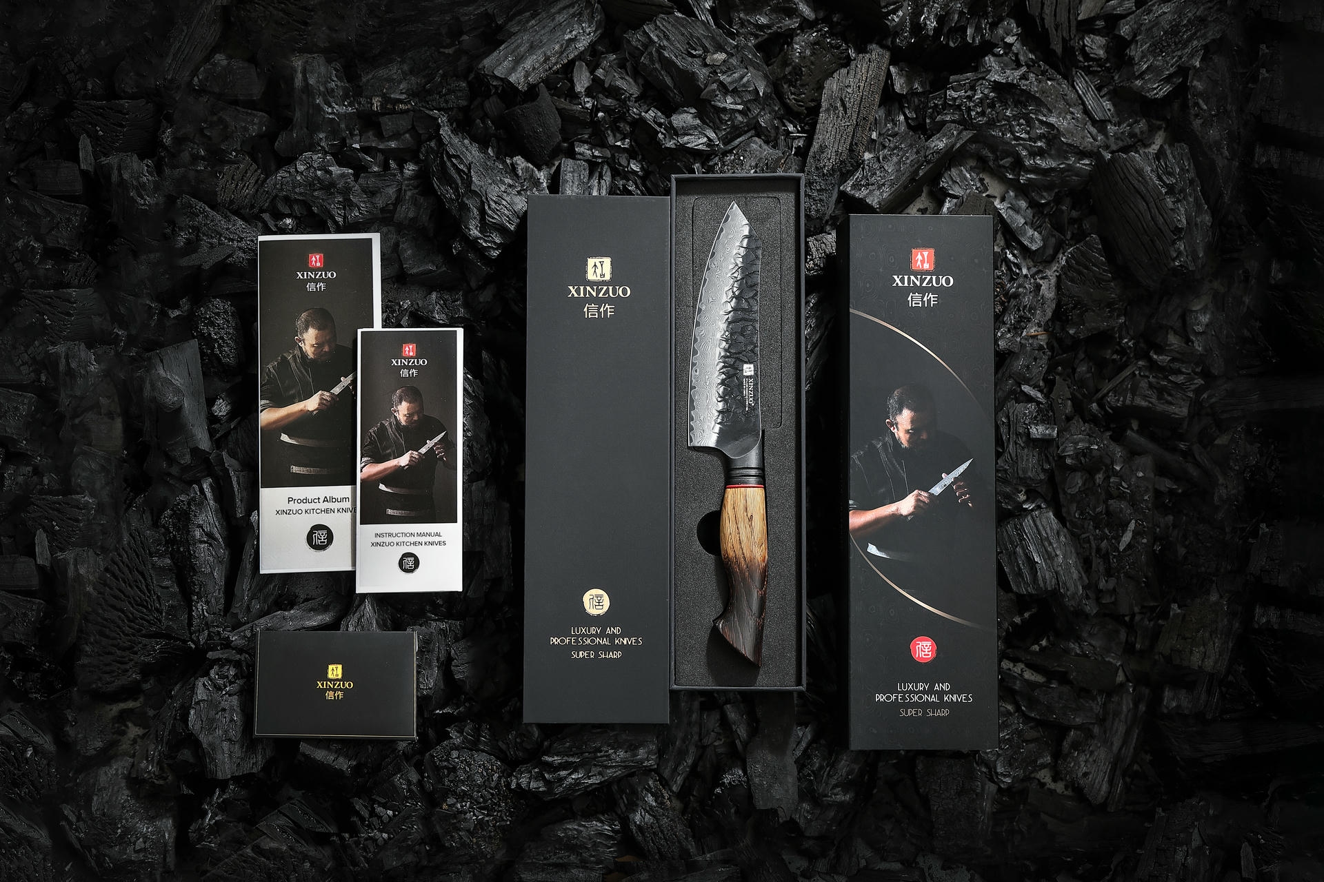 Nóż santoku XinZuo Mo z serii X06 zapakowany jest w stylowe pudełko prezentowe