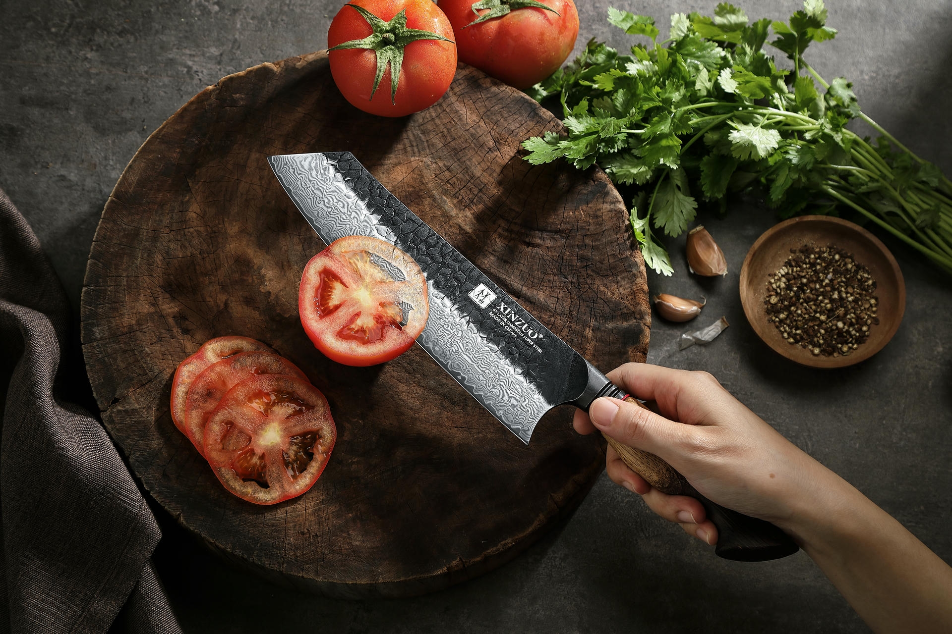 Nóż Bunka XinZuo Mo X06 prezentacja krojenia nożem