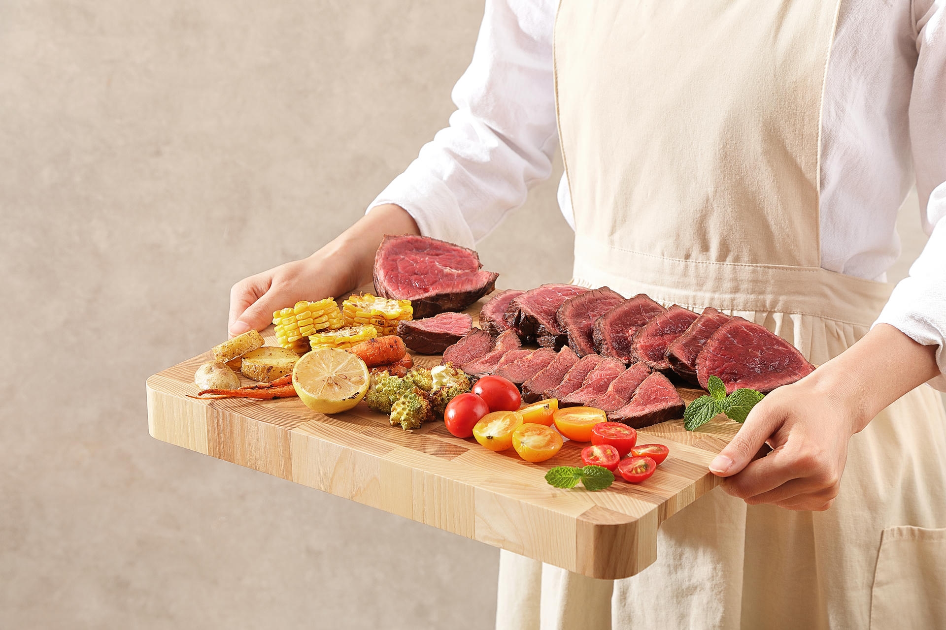 Deska do krojenia z drewna jesionu