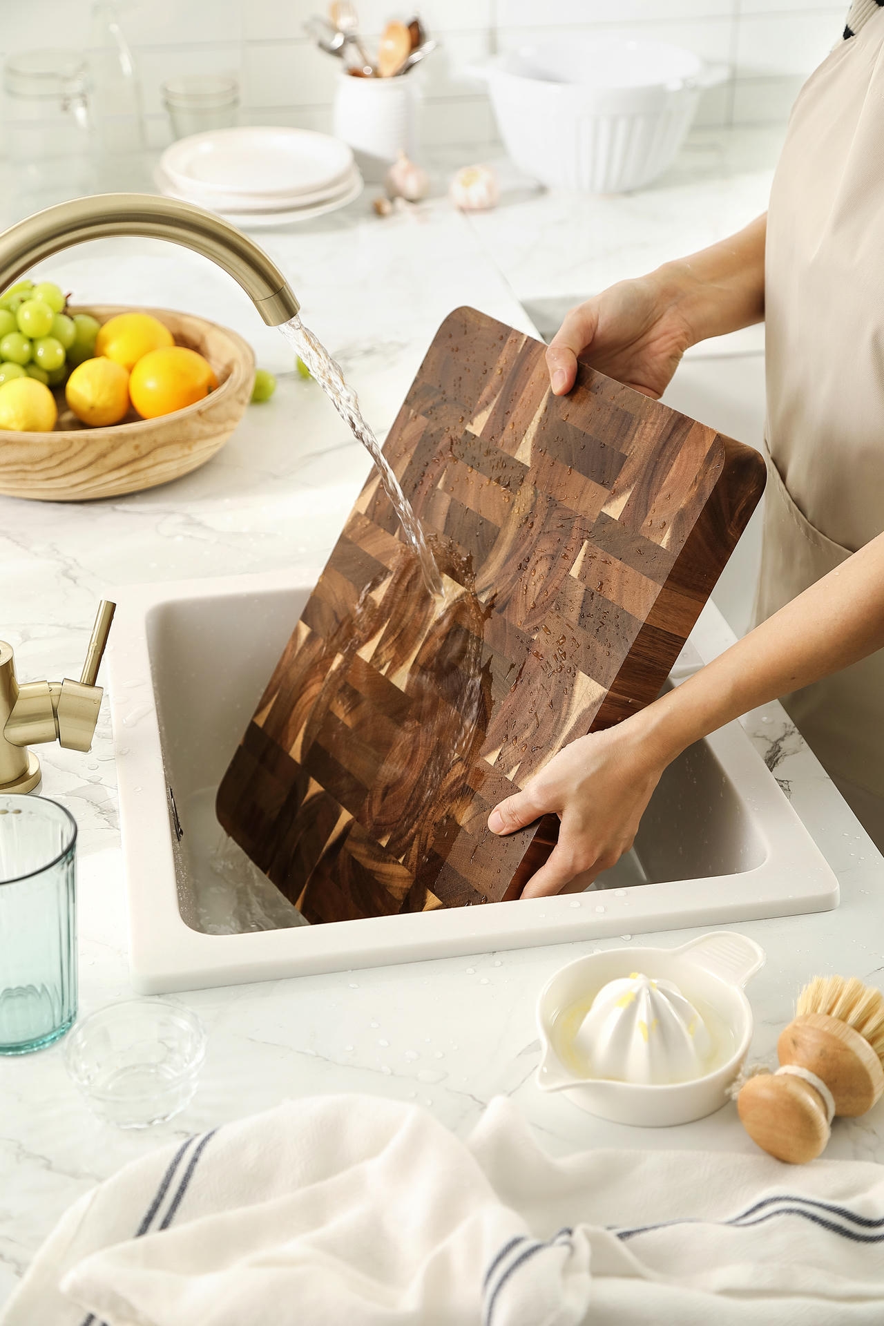 Jak dbać o drewniane produkty XinZuo