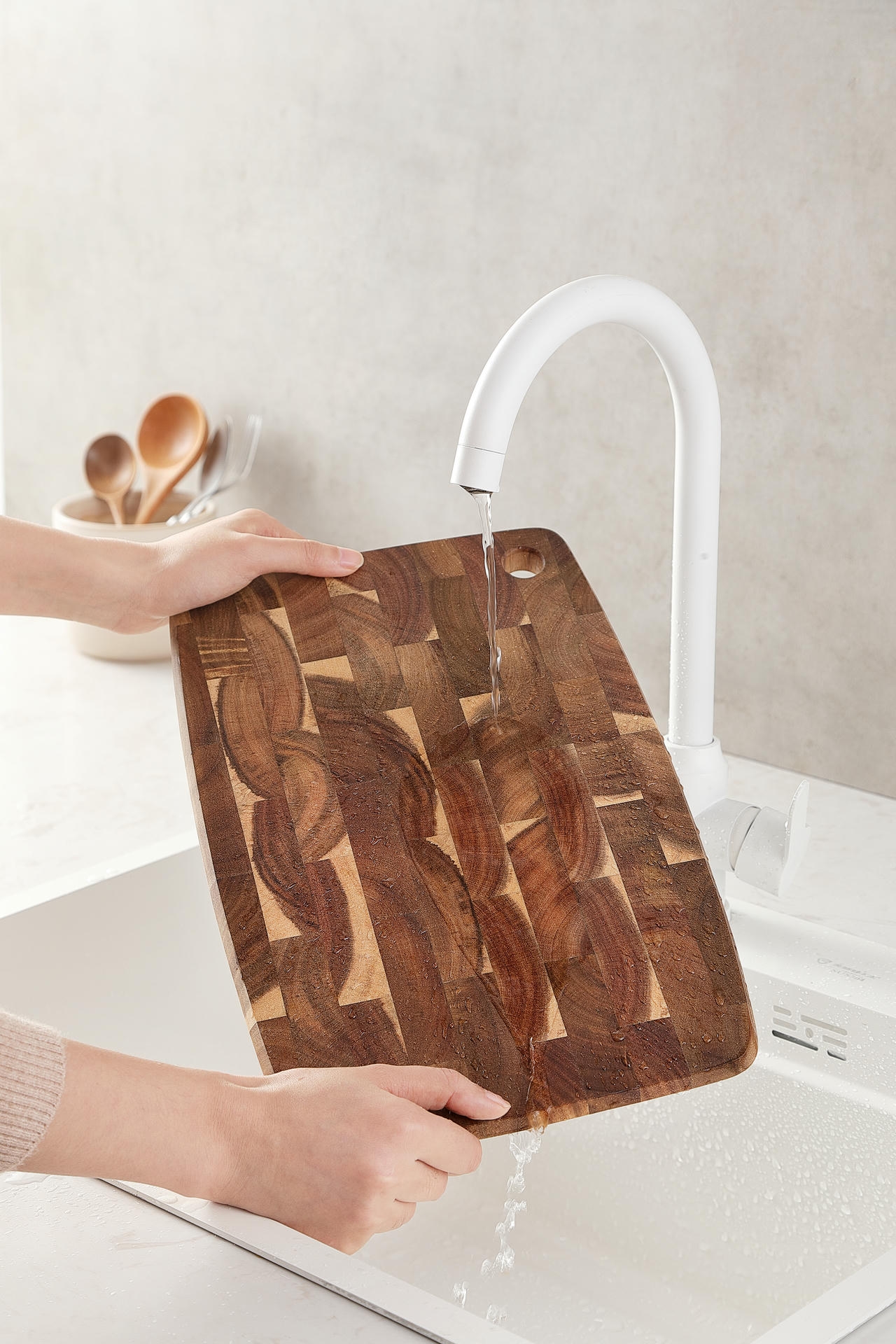 Jak dbać o drewniane produkty XinZuo