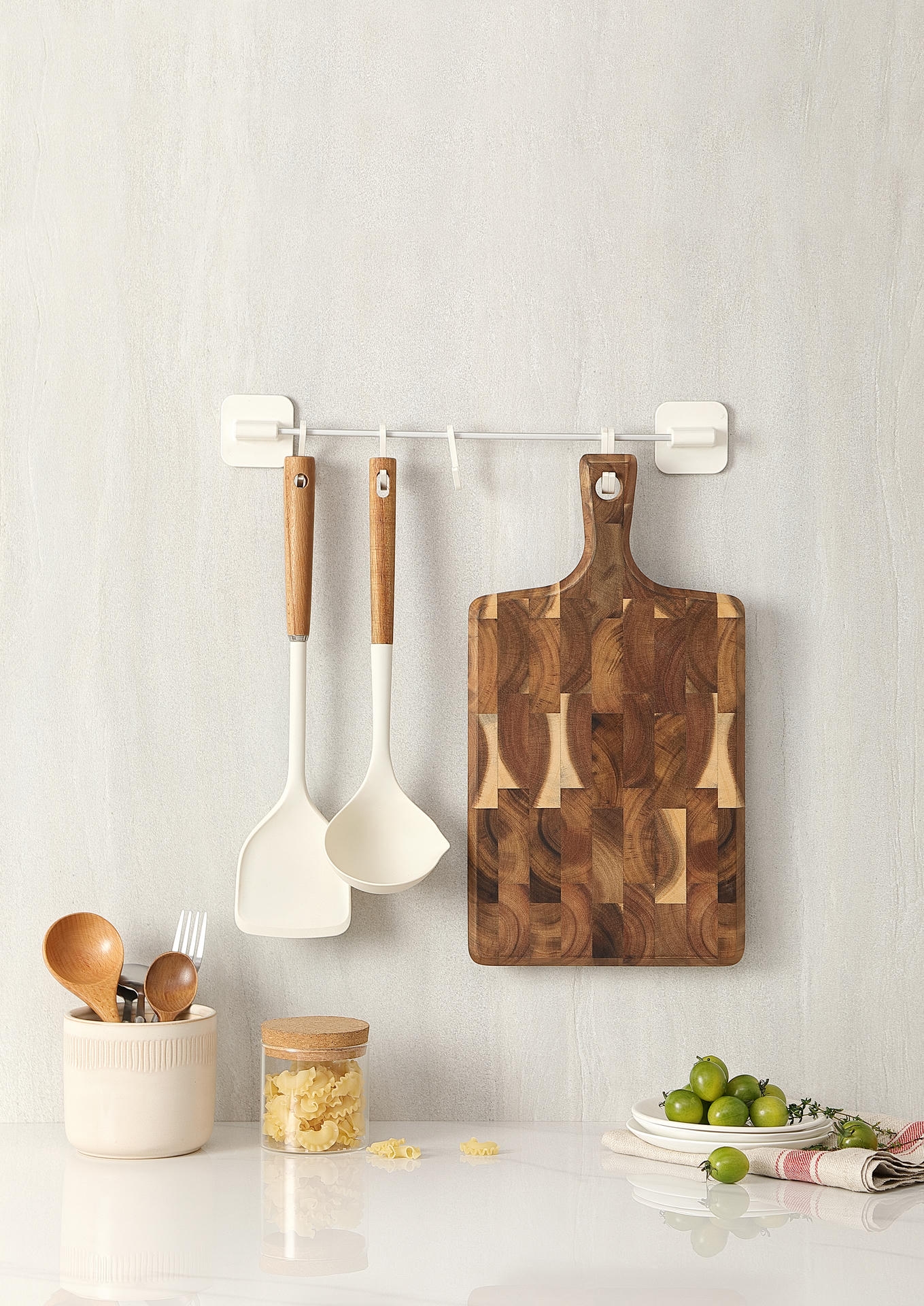 Deska powieszona za uchwyt