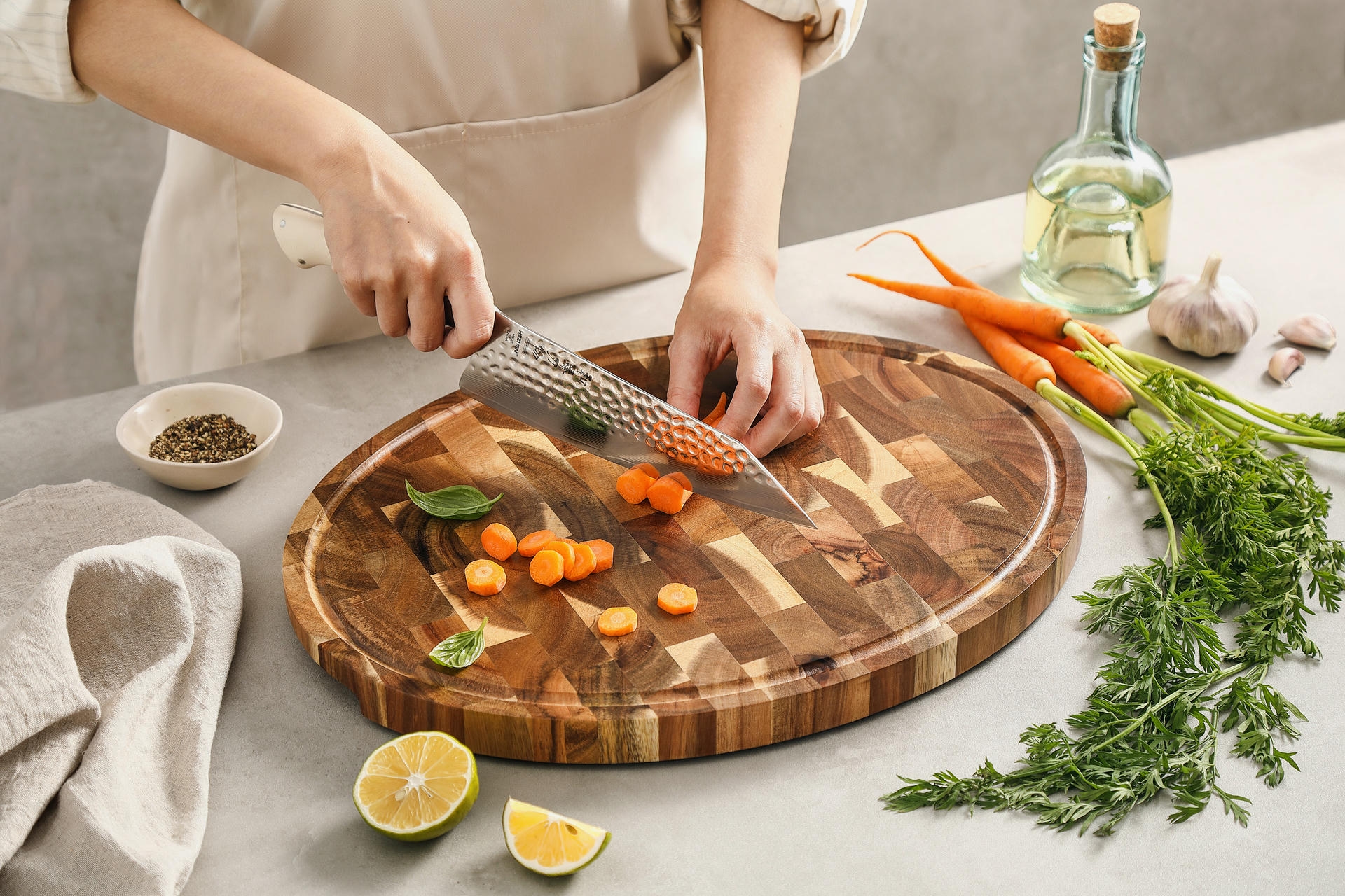 Prezentacja deski podczas krojenia