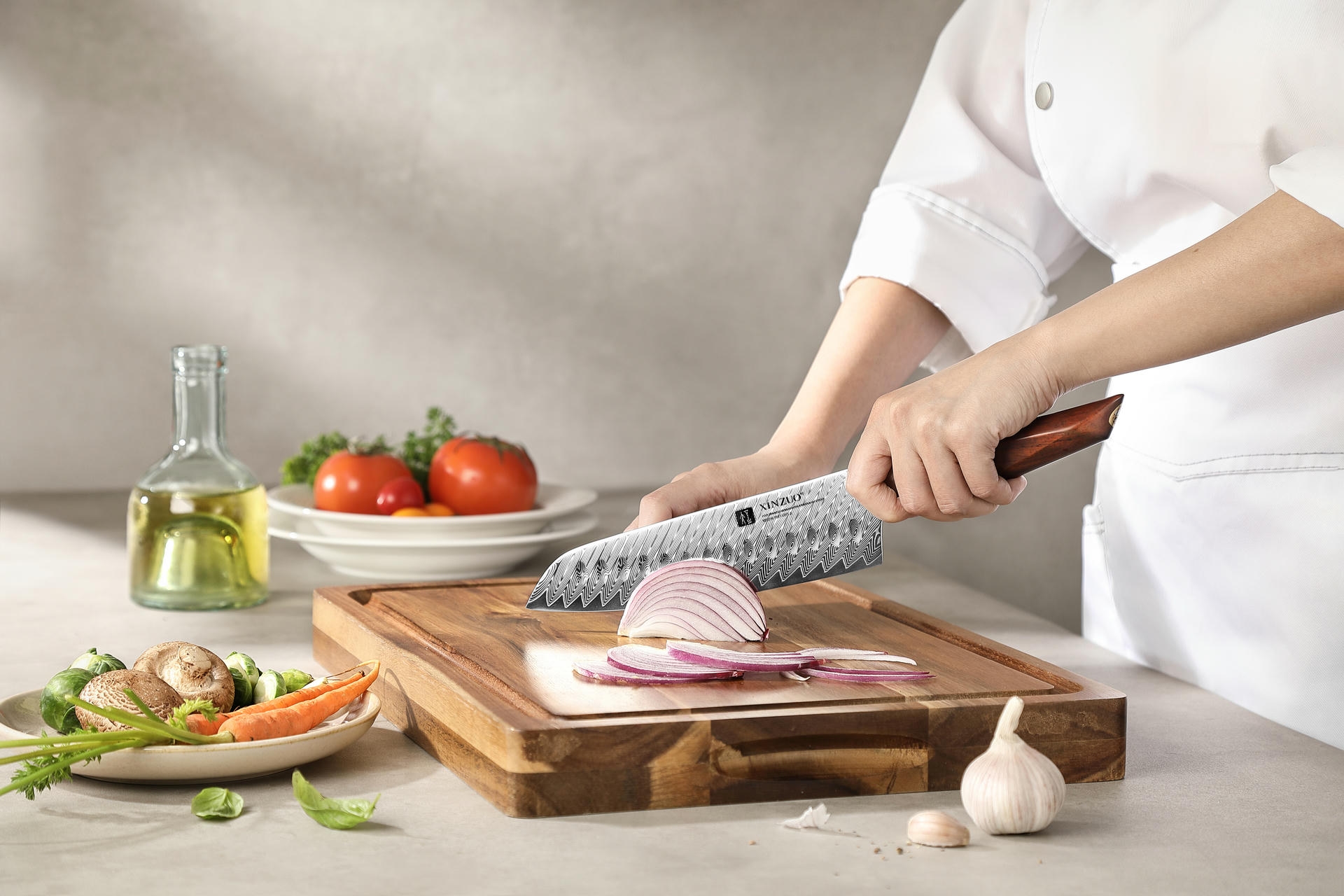 Nóż Santoku XinZuo Xing X03 prezentacja krojenia nożem