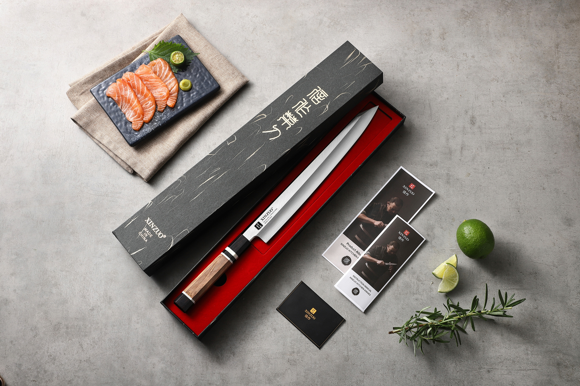 Nóż Kiritsuke XinZuo F3S jest zapakowany do eleganckiego pudełka prezentowego